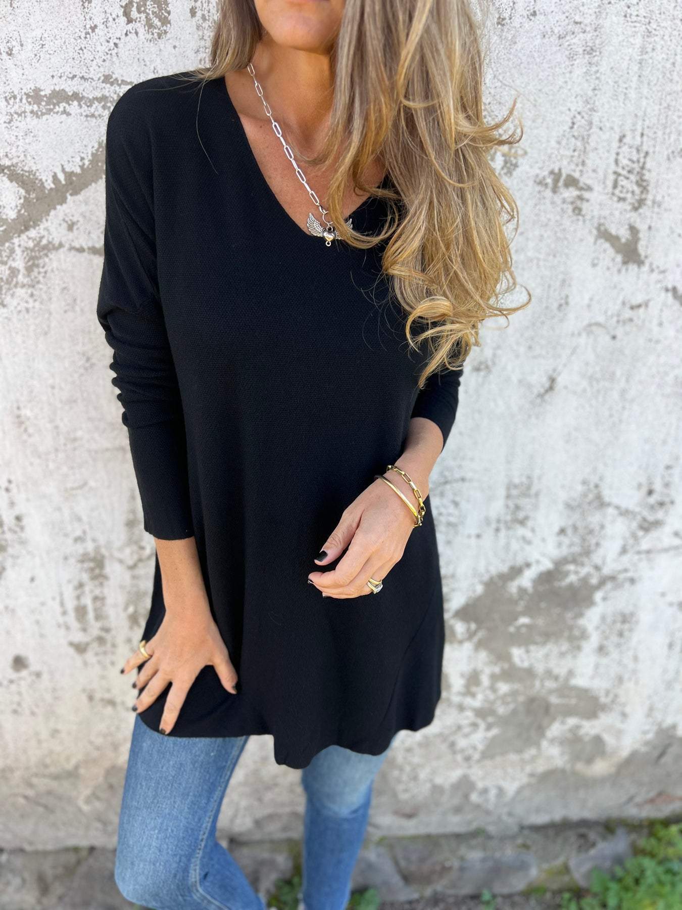 Women's V-neck Long-sleeved Casual Top