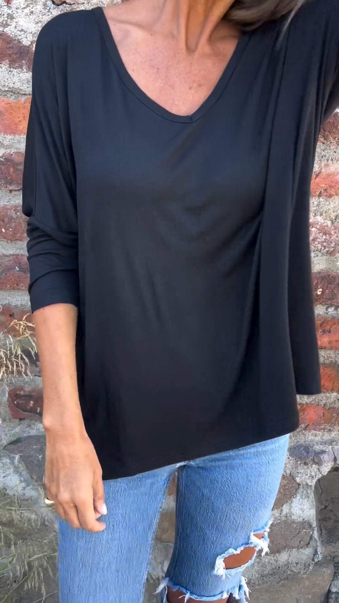 V-neck Long-sleeved Top