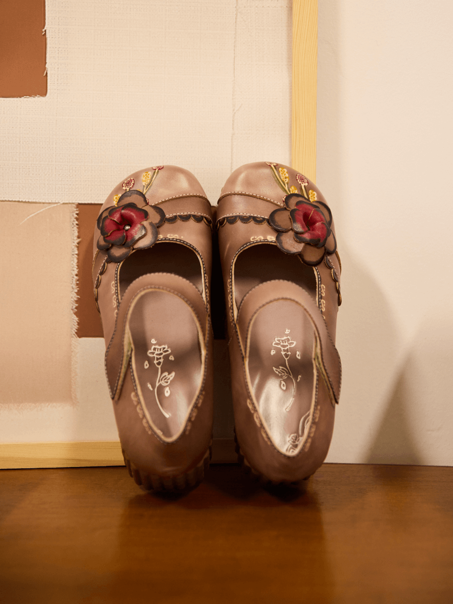 Soffia | Darya Floral Leather Wedge Mary Jane - Khaki