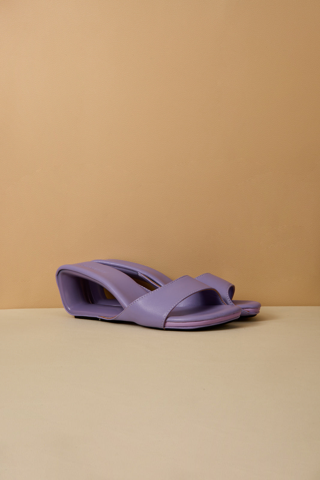 Jady Rose | In Your Court Leather Slides - Lavender