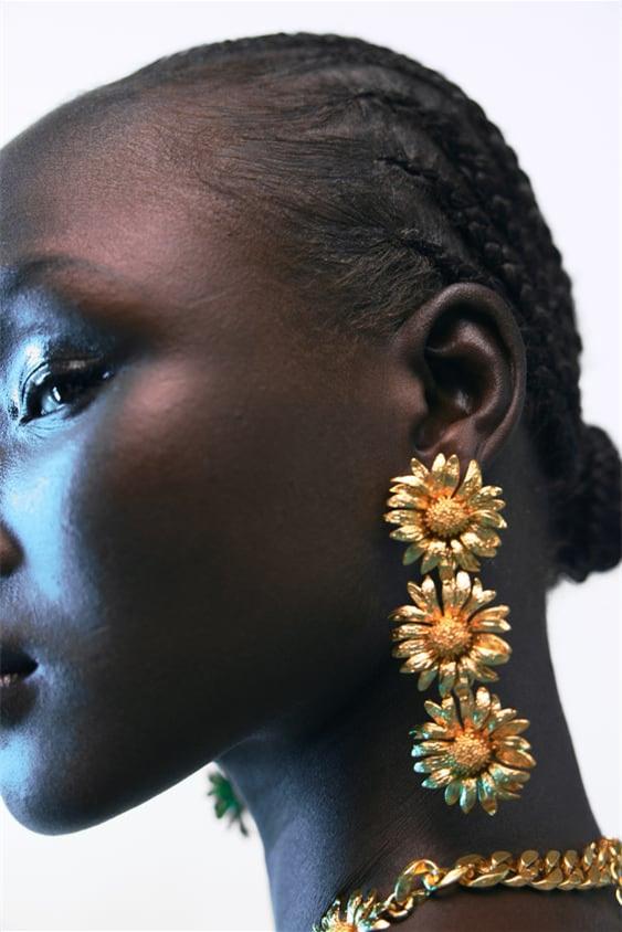 Metal Daisies Drop Earrings