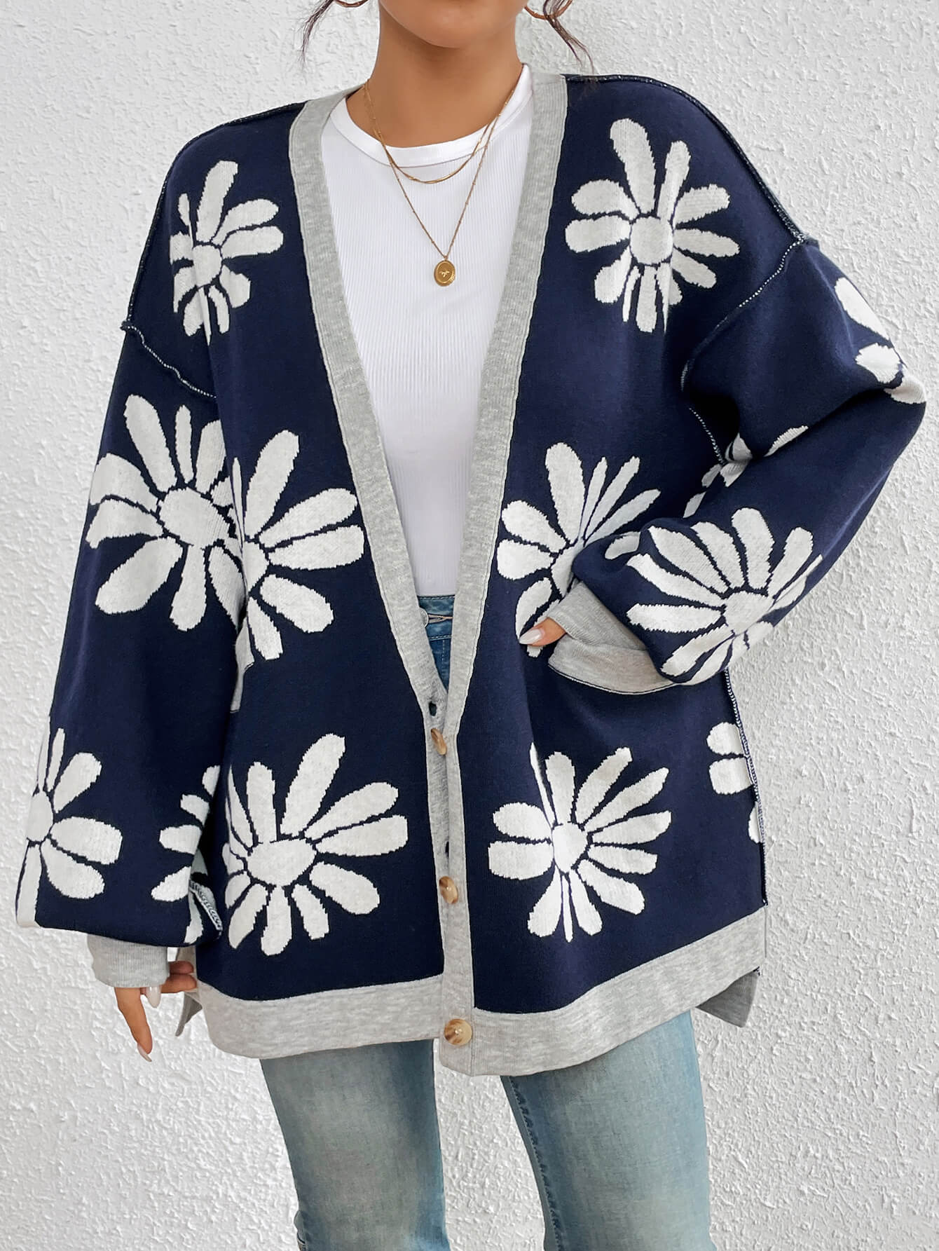 Janelle Floral Knit Cardigan - Navy