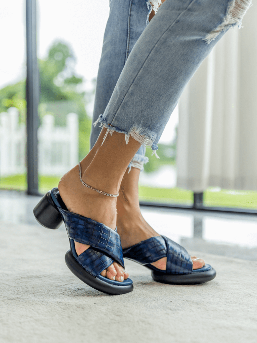 Jady Rose | Veronica Puffy Cross-Strap Leather Sandal - Navy