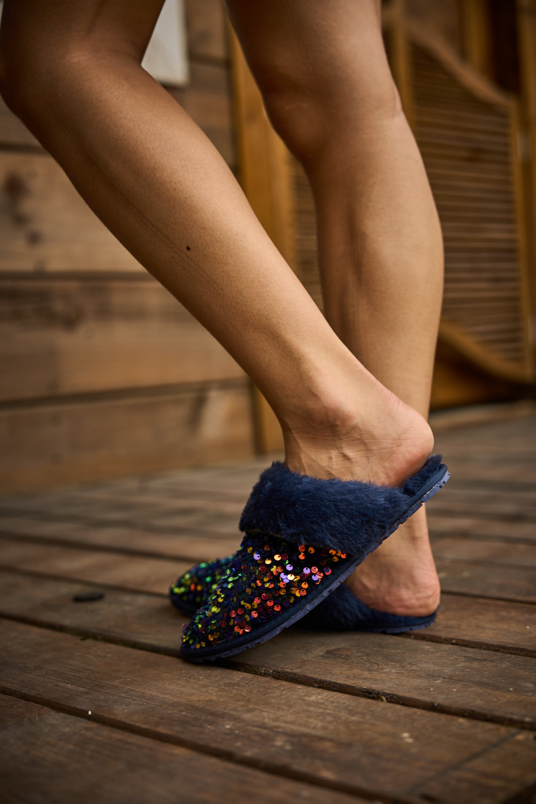 SMAIBULUN Ugg | Cozy Day Glam Sequins Slipper - Navy