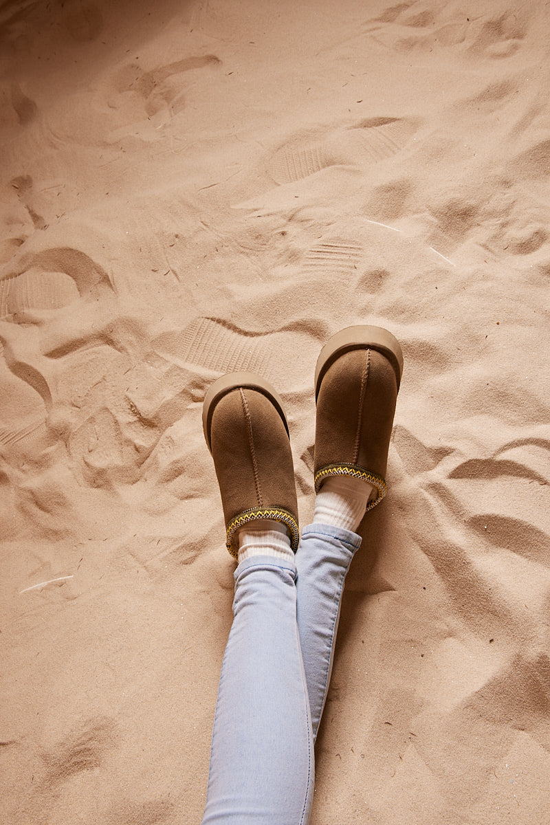 Smaibulun Ugg | Tassie X Tasman Platform Slipper Boot - Olive