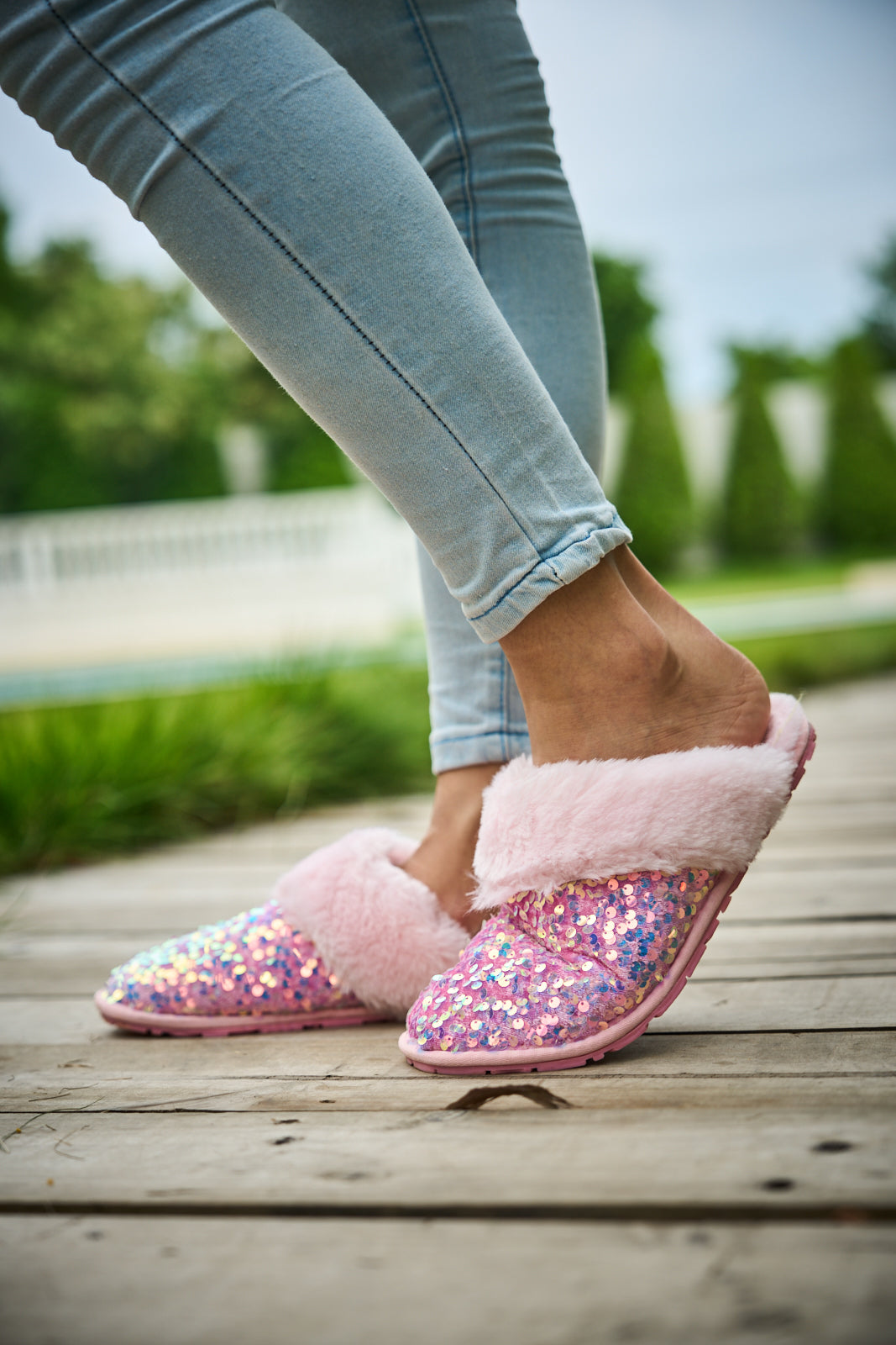 SMAIBULUN Ugg | Cozy Day Glam Sequins Slipper - Pink