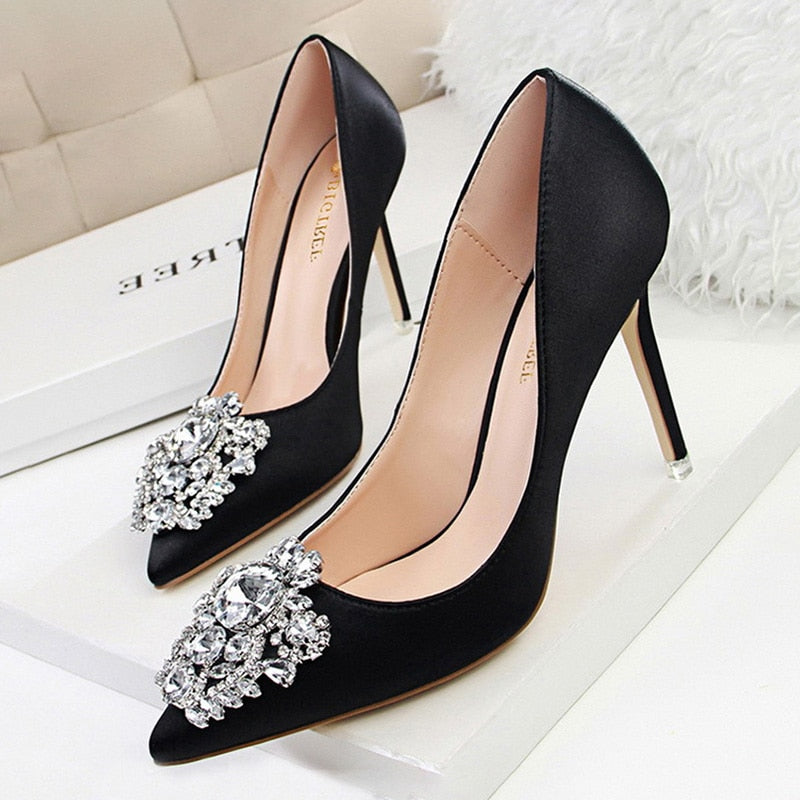 Tiya Heels