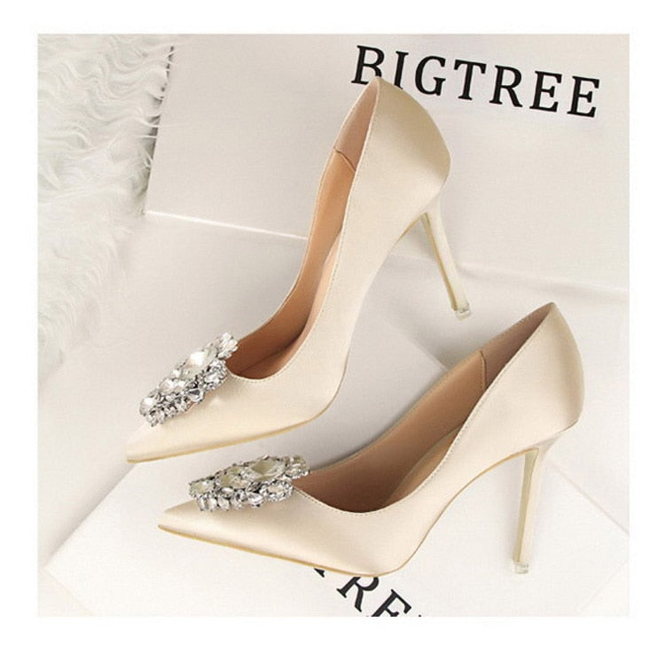 Tiya Heels