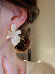 Acrylic & Imitation Pearl Flower Shape Earrings Accessories