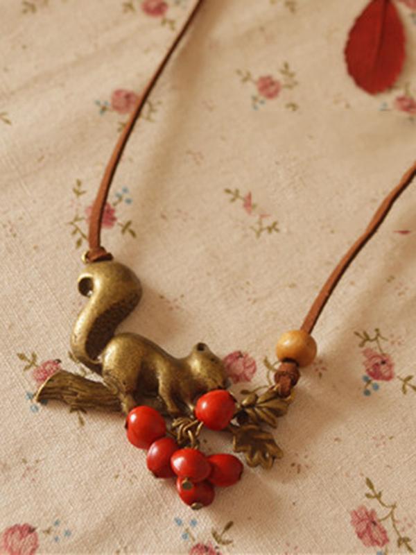 Vintage Squirrel Red Beans Necklace