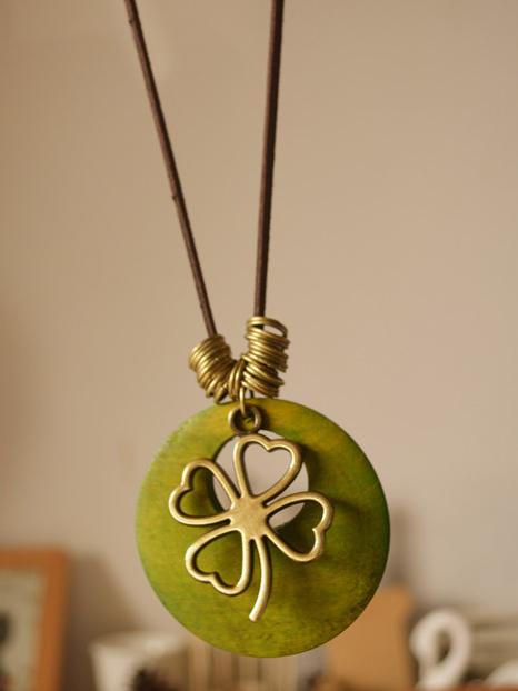 Vintage Wood Four Leaf Clover Necklace