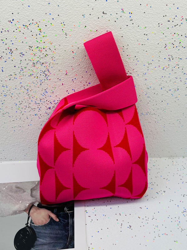 Bolsos de lunares de colores en contraste Accesorios Bolso tejido 