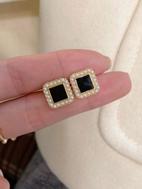 Vintage Elegant Pearl Square Earrings